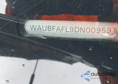 2013 Audi A4 2.0T Premium z USA, uszkodzony, nr VIN WAUBFAFL9DN009591